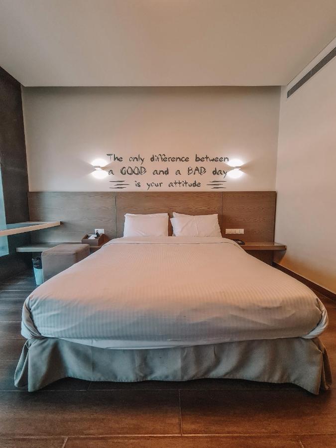 Three O Nine Hotel ベイルート エクステリア 写真